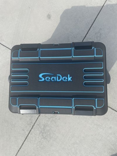 画像2: ※上面ステッカーのみ　SeaDek　カスタム　ドカット　D-5000　エンボス